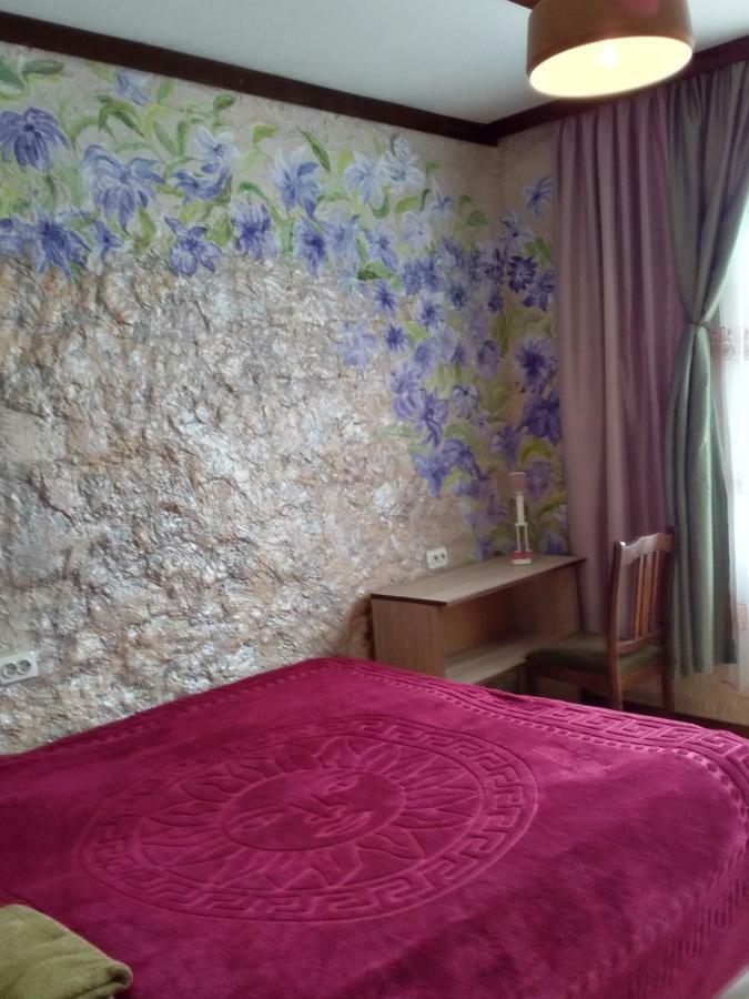 Laila Guest House Mestia Exterior foto